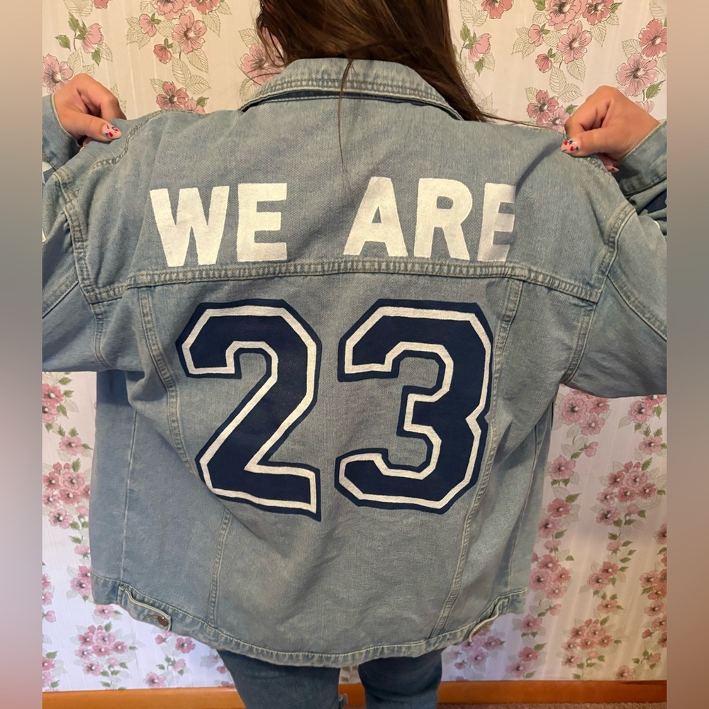 PENN STATE Denim Jacket, Size XXL. Fits comparable to an XL